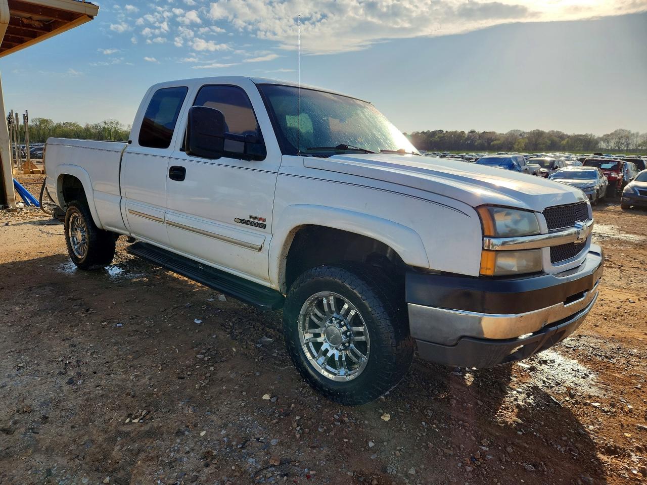 2004 CHEVROLET SILVERADO C2500 HEAVY DUTY photo 7