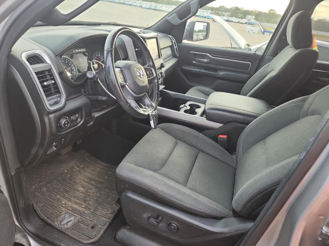 2019 RAM 1500 BIG HORN photo 13