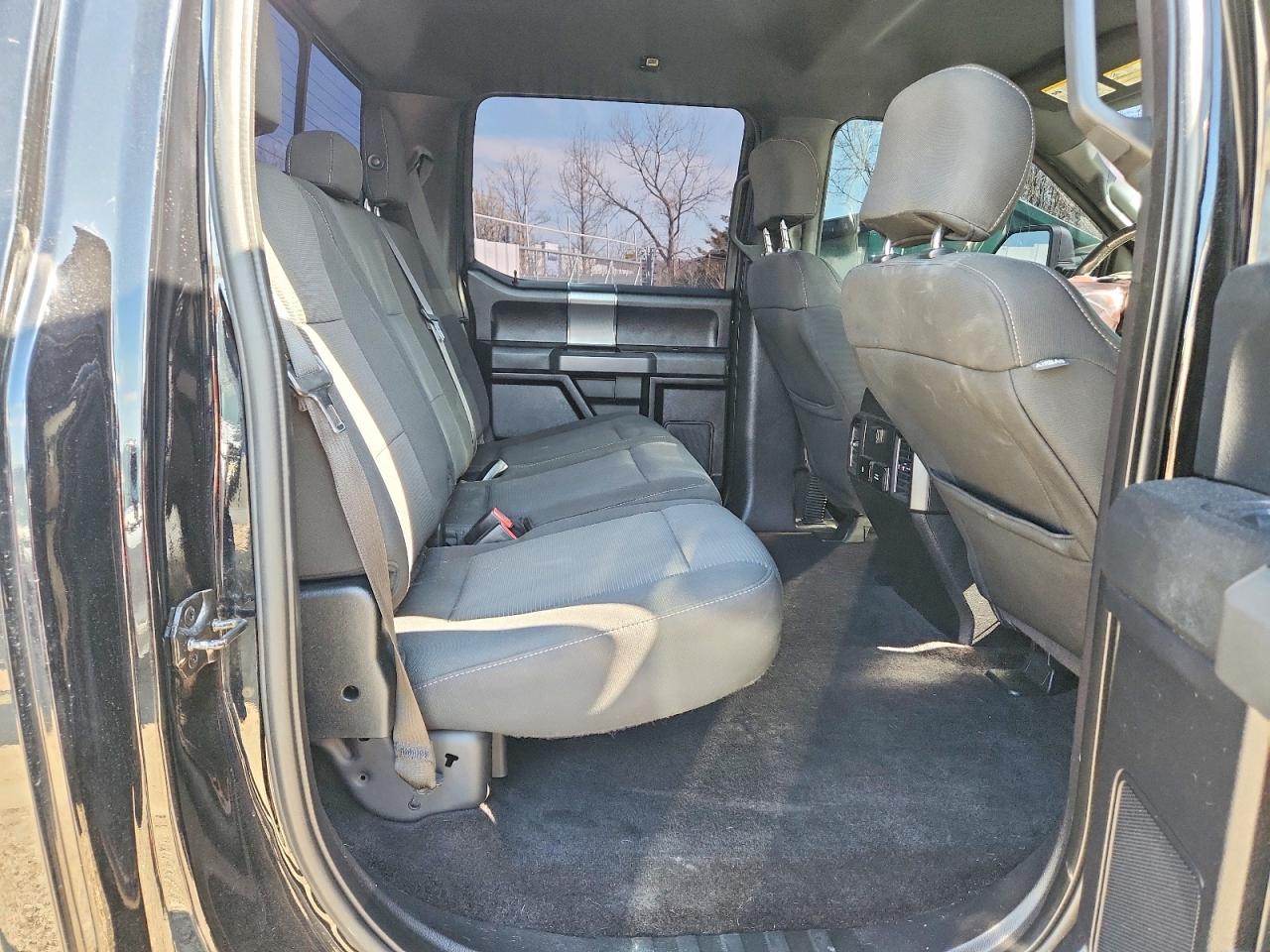 2017 FORD F150 SUPERCREW photo 19