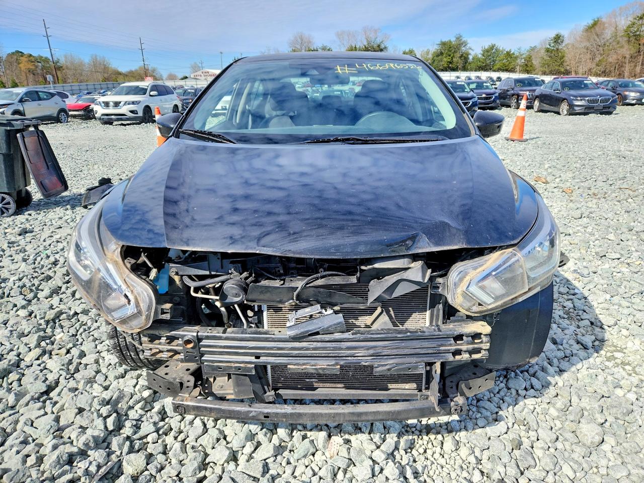 2021 NISSAN VERSA SV photo 13