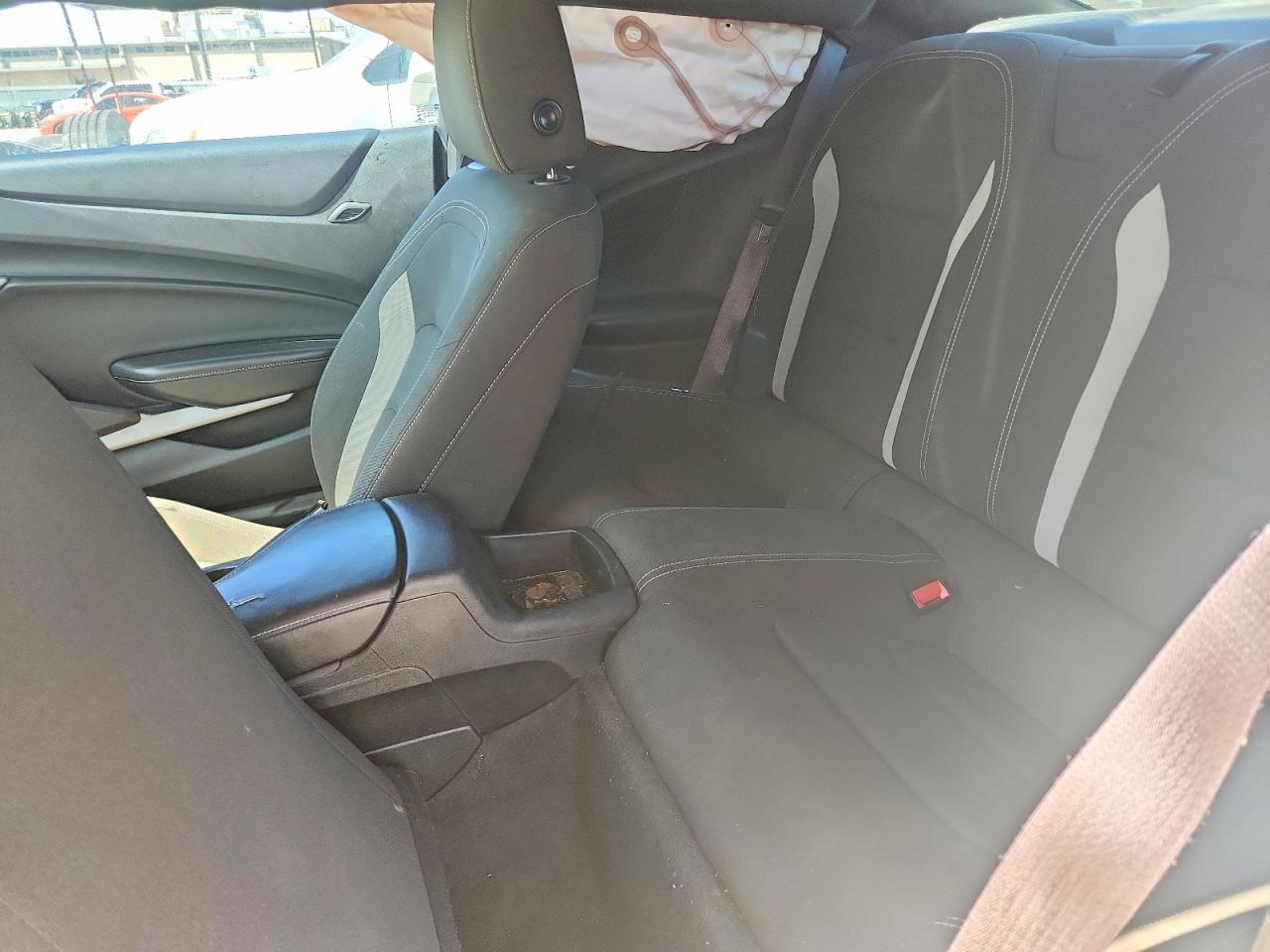 2016 CHEVROLET CAMARO LT photo 10