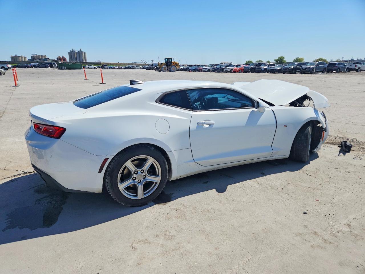 2016 CHEVROLET CAMARO LT photo 3
