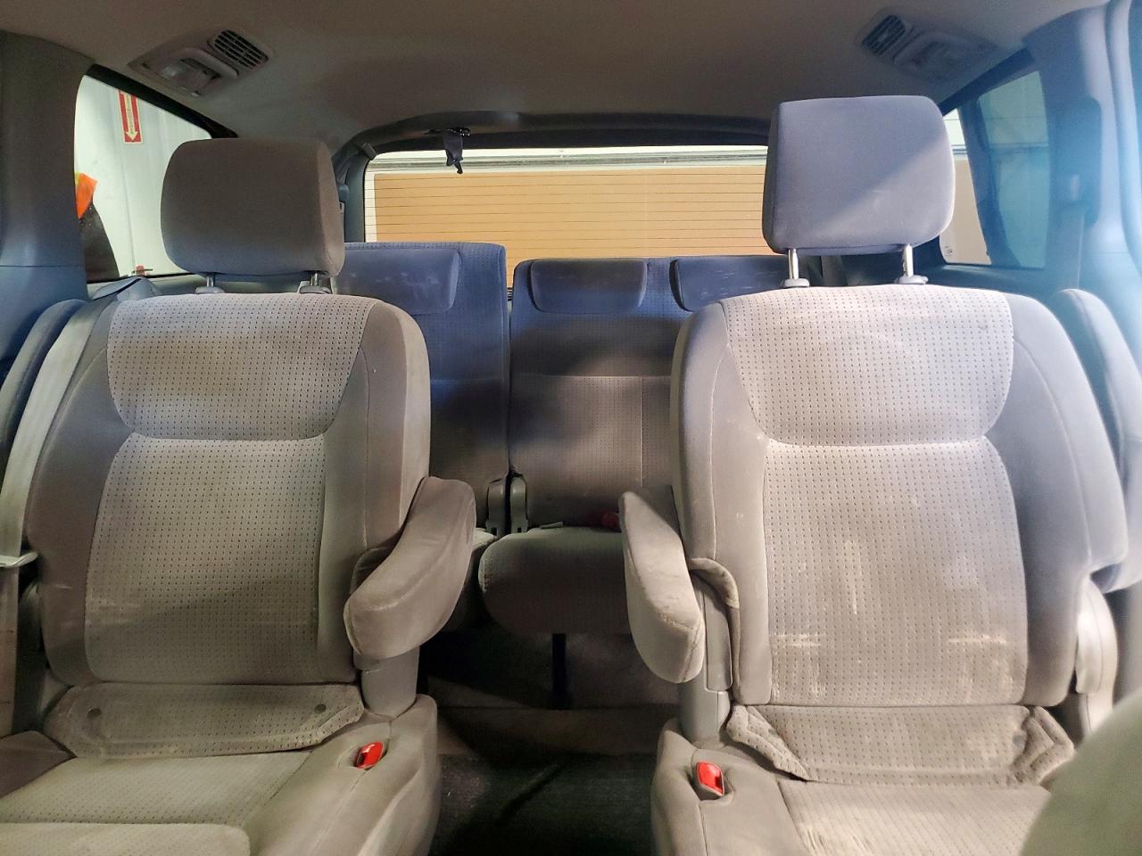 2008 TOYOTA SIENNA LE 7-PASSENGER photo 19