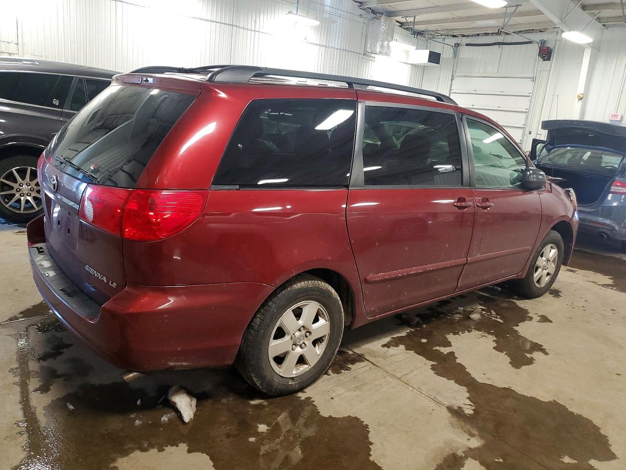 2008 TOYOTA SIENNA LE 7-PASSENGER photo 5