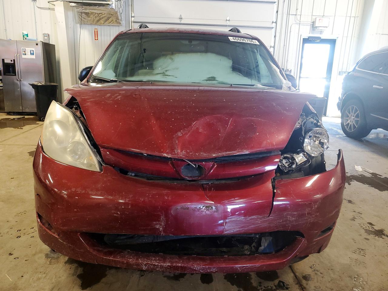 2008 TOYOTA SIENNA LE 7-PASSENGER photo 9