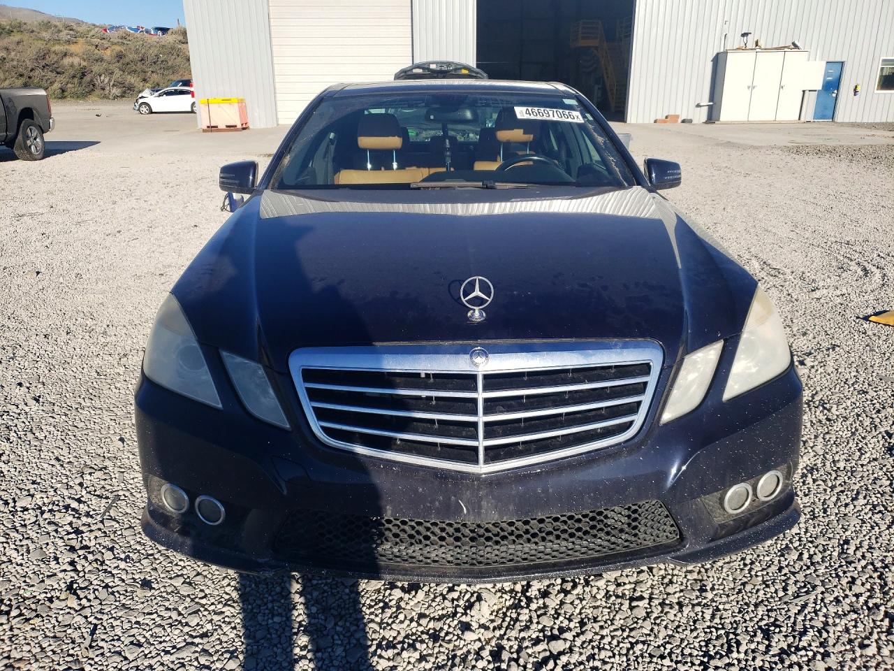 2010 MERCEDES-BENZ E 550 4MATIC photo 13