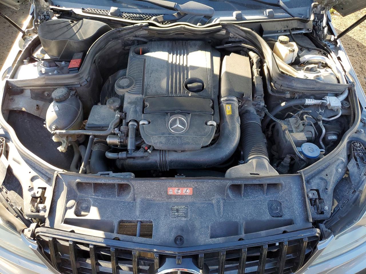 2014 MERCEDES-BENZ C 250 photo 21