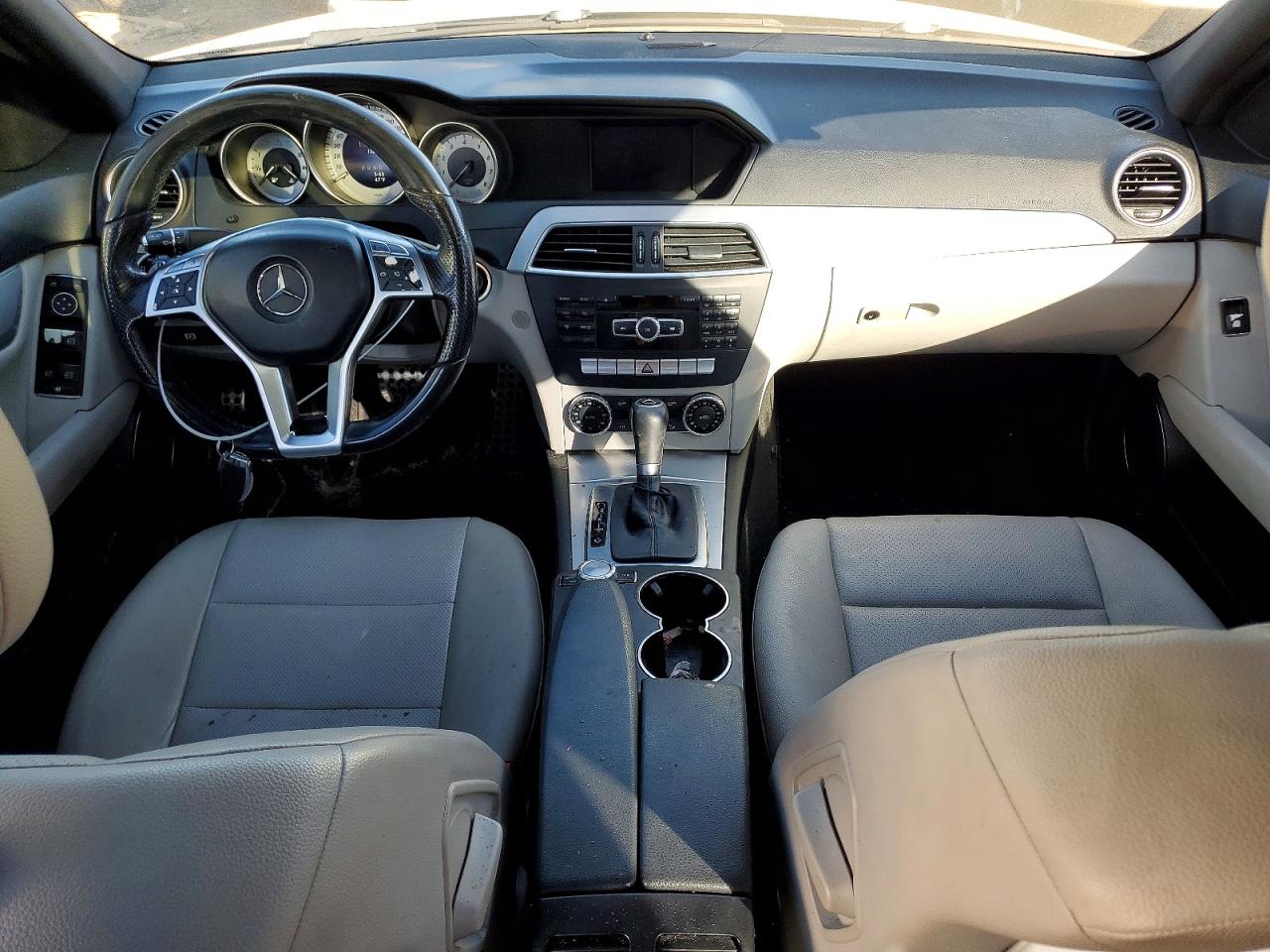 2014 MERCEDES-BENZ C 250 photo 15