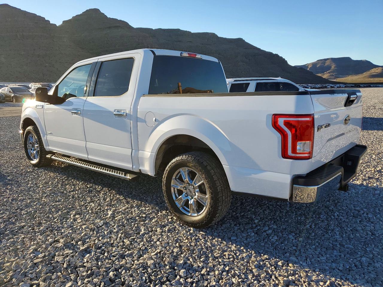 2016 FORD F150 SUPERCREW photo 2