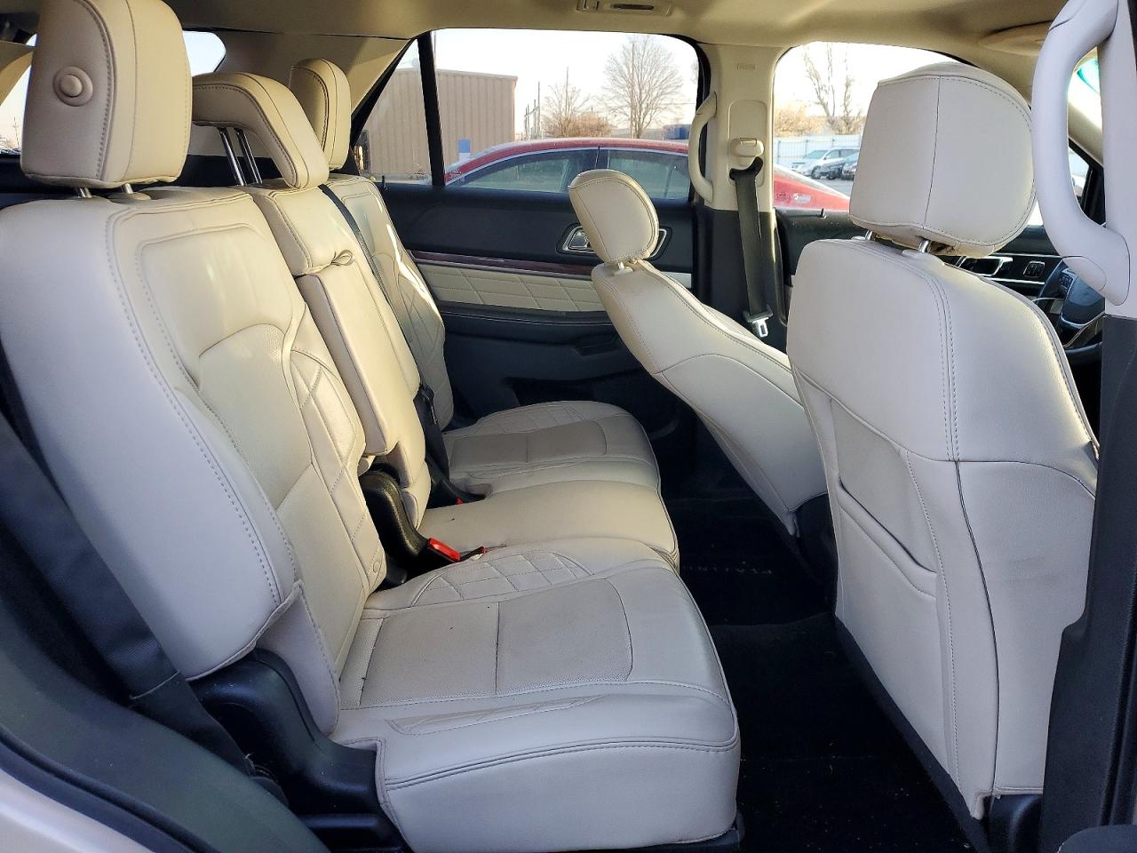 2017 FORD EXPLORER PLATINUM photo 31