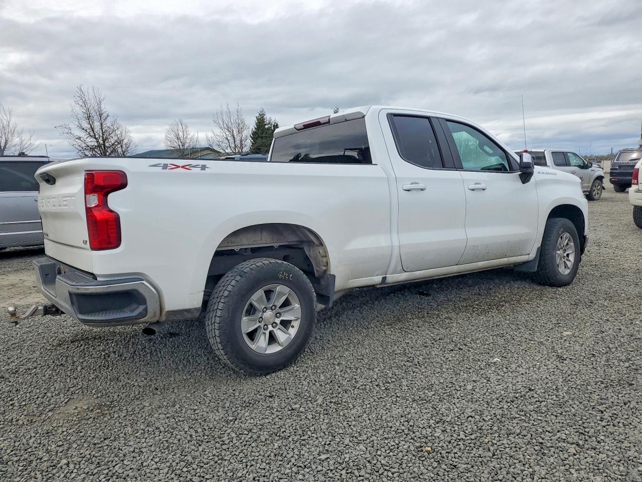 2020 CHEVROLET SILVERADO K1500 LT photo 7