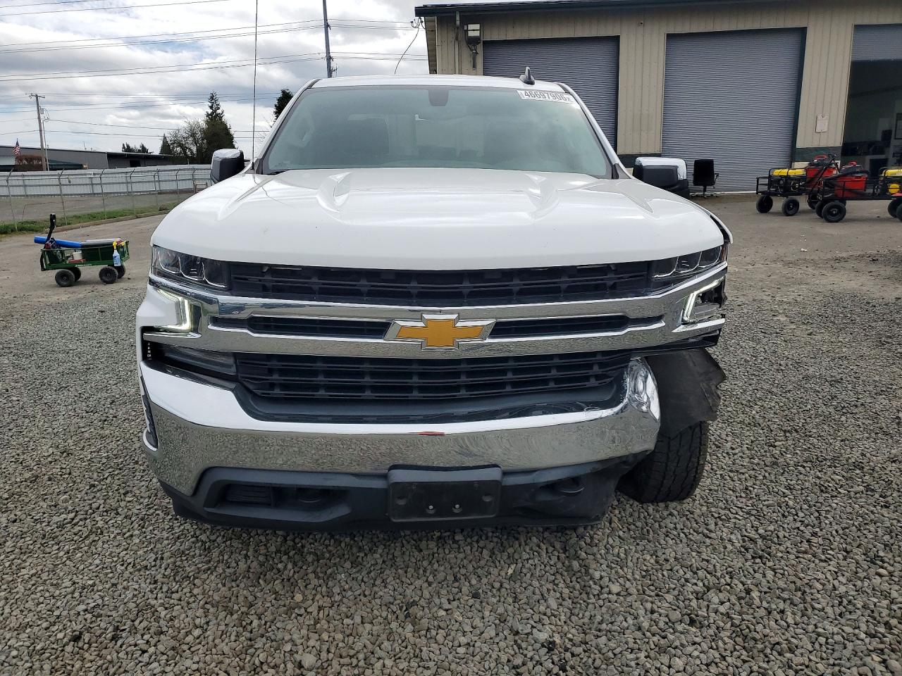2020 CHEVROLET SILVERADO K1500 LT photo 13