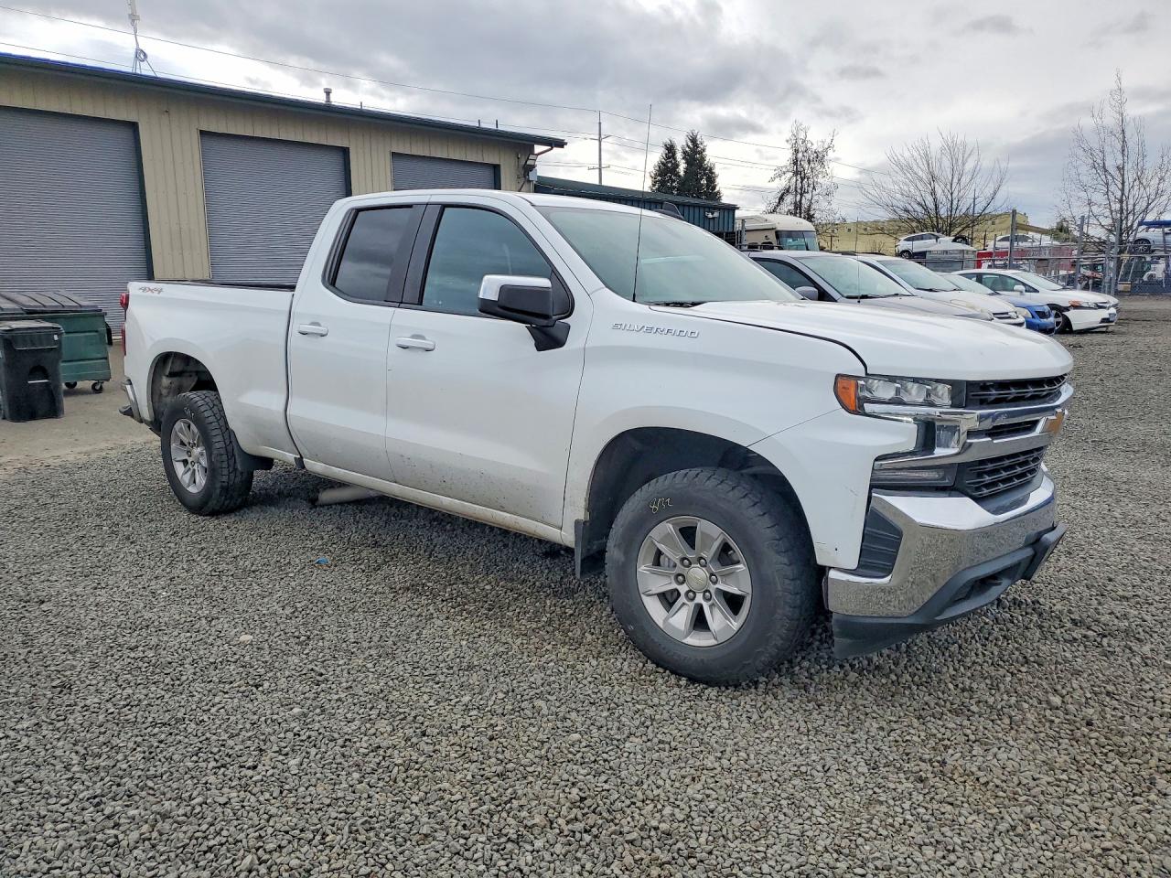 2020 CHEVROLET SILVERADO K1500 LT photo 10
