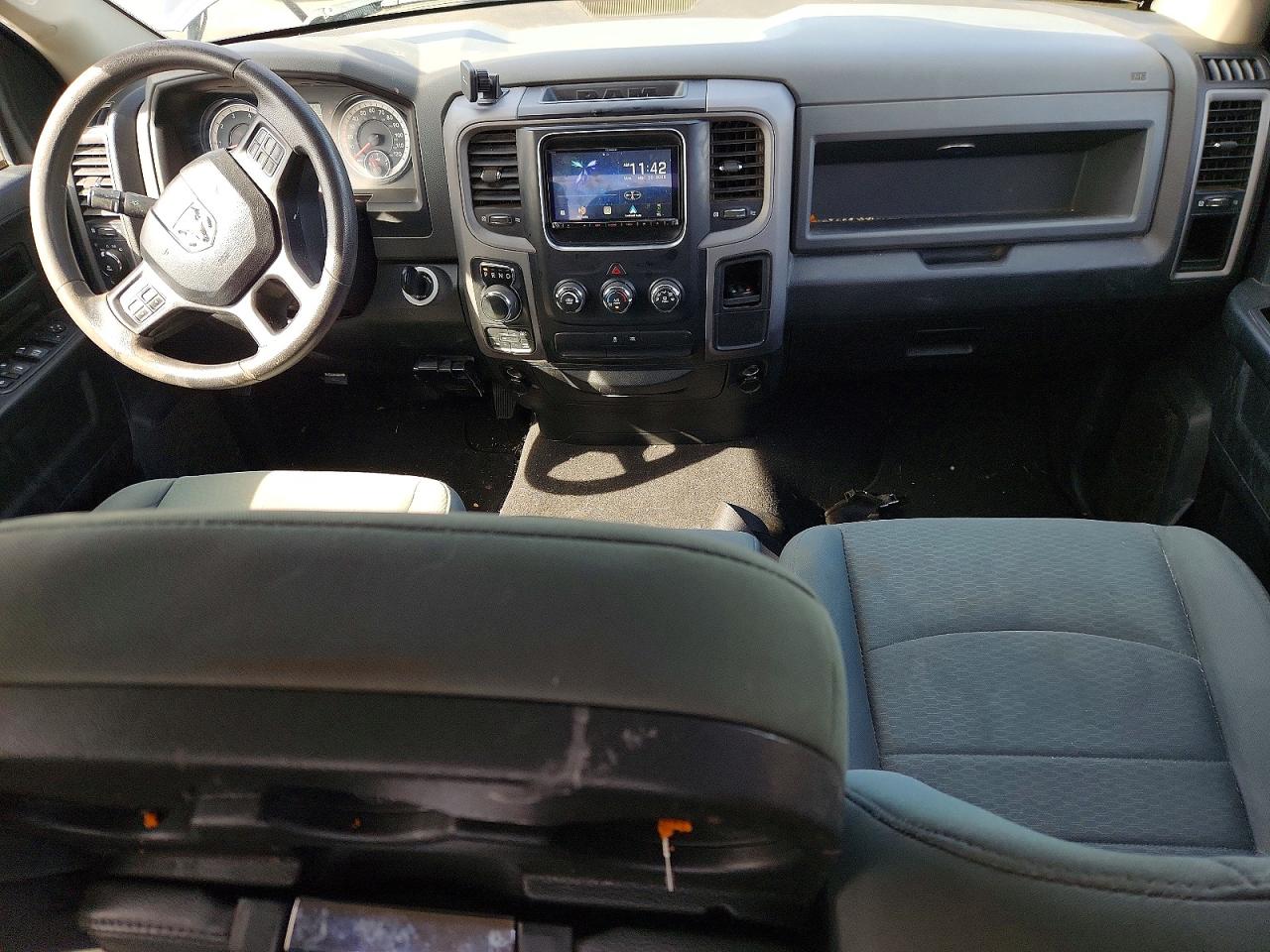 2016 RAM 1500 photo 8