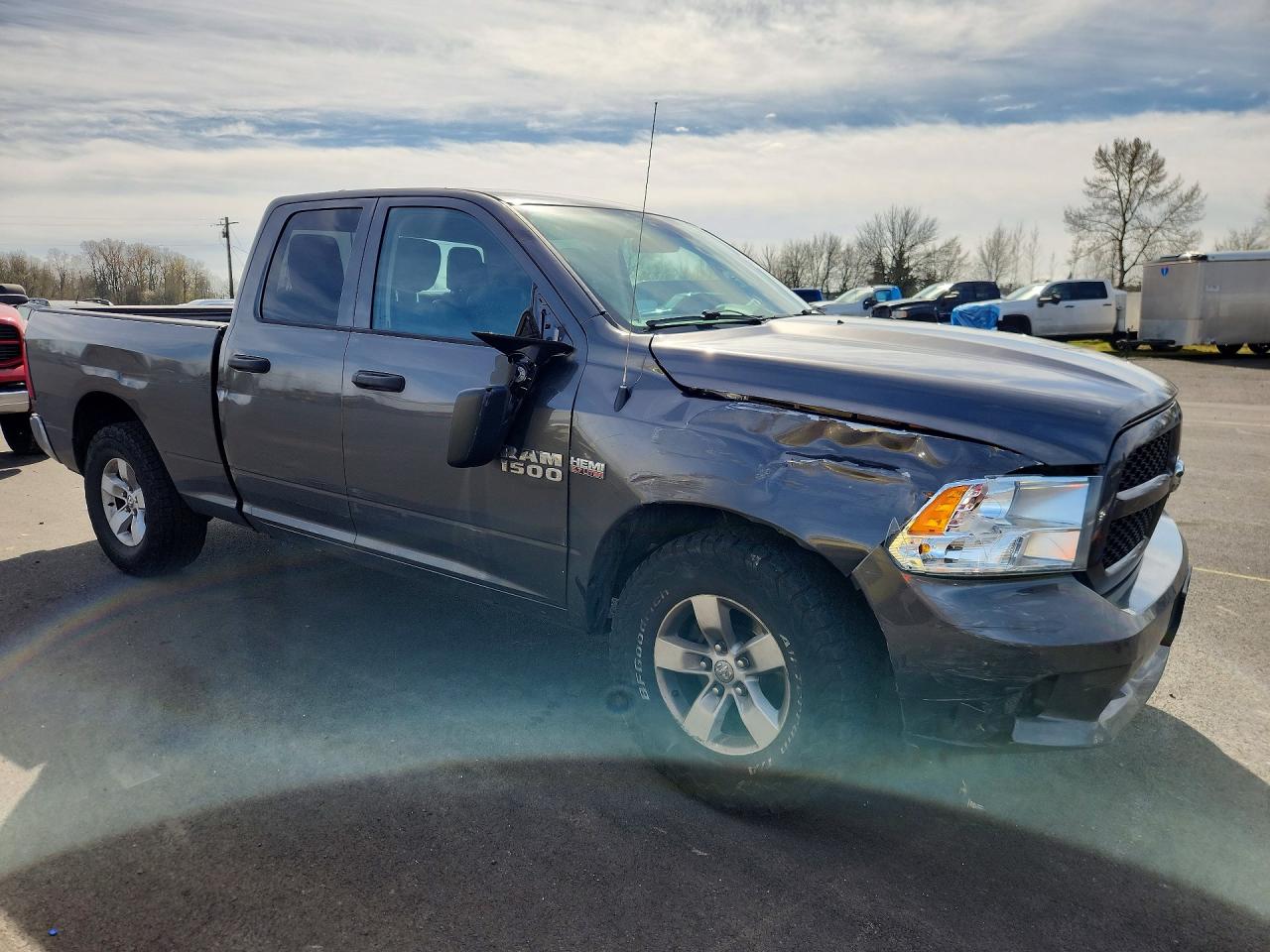 2016 RAM 1500 photo 4