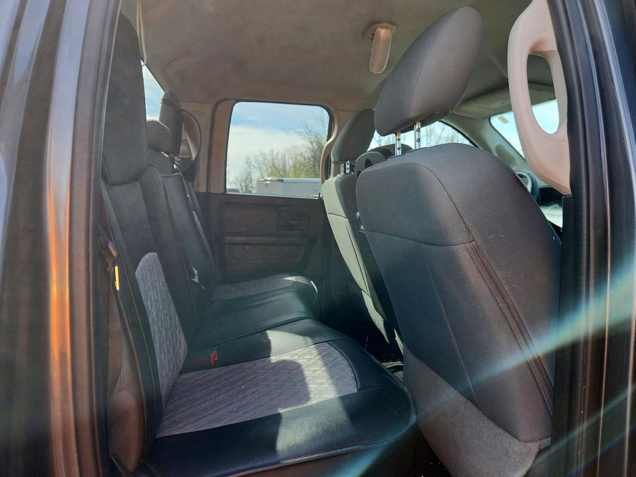 2016 RAM 1500 photo 10