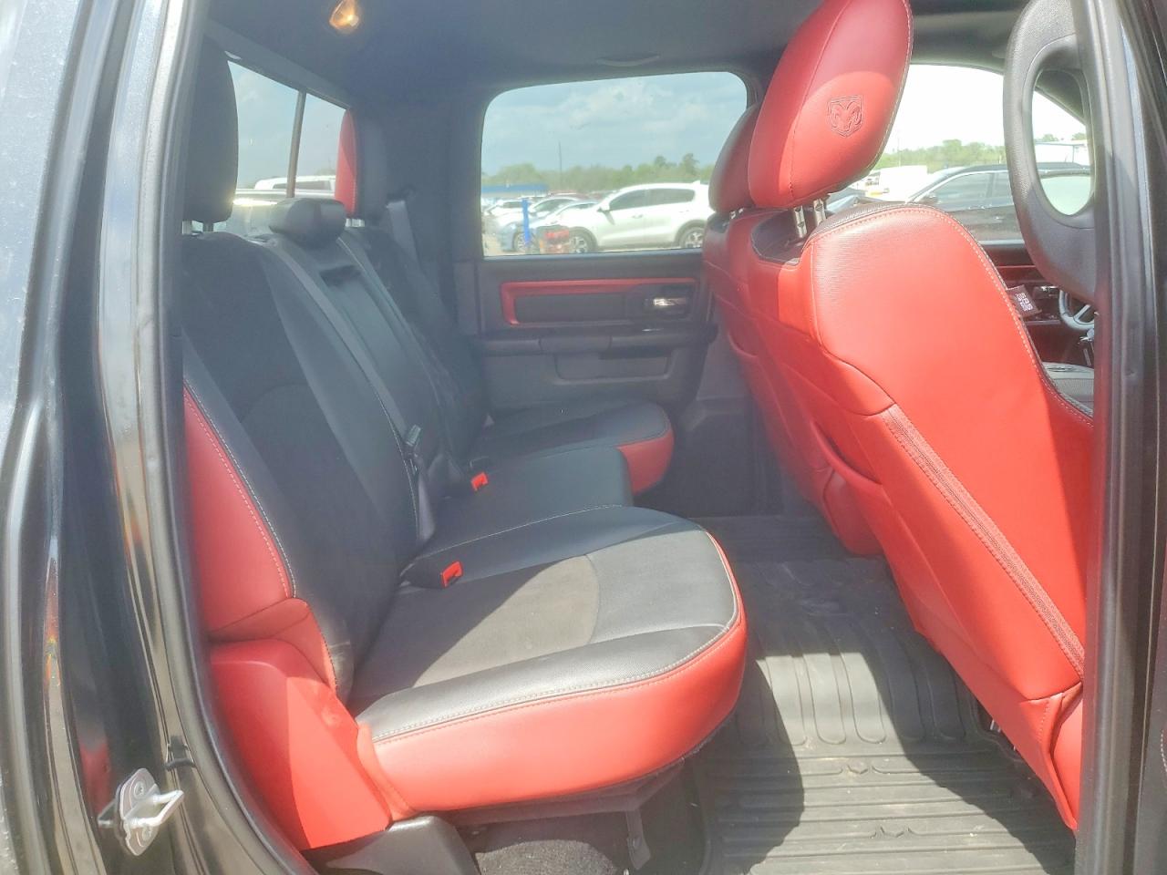 2016 RAM 1500 REBEL photo 19