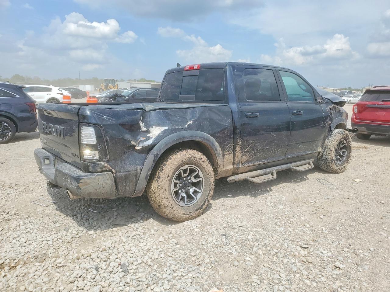 2016 RAM 1500 REBEL photo 5