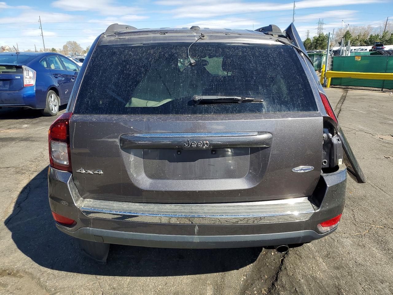 2017 JEEP COMPASS LATITUDE photo 11