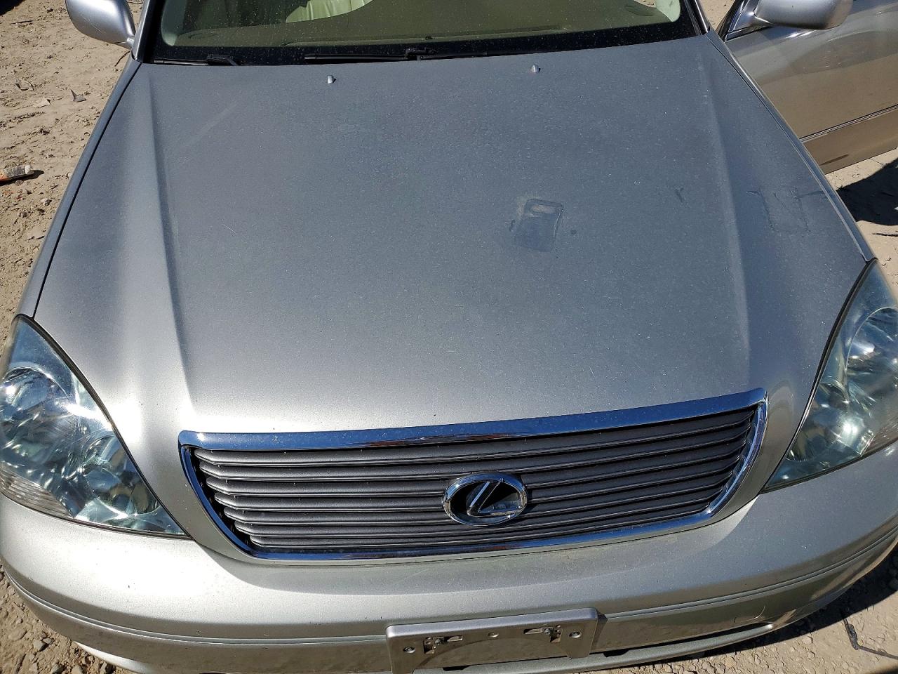 2002 LEXUS LS photo 21