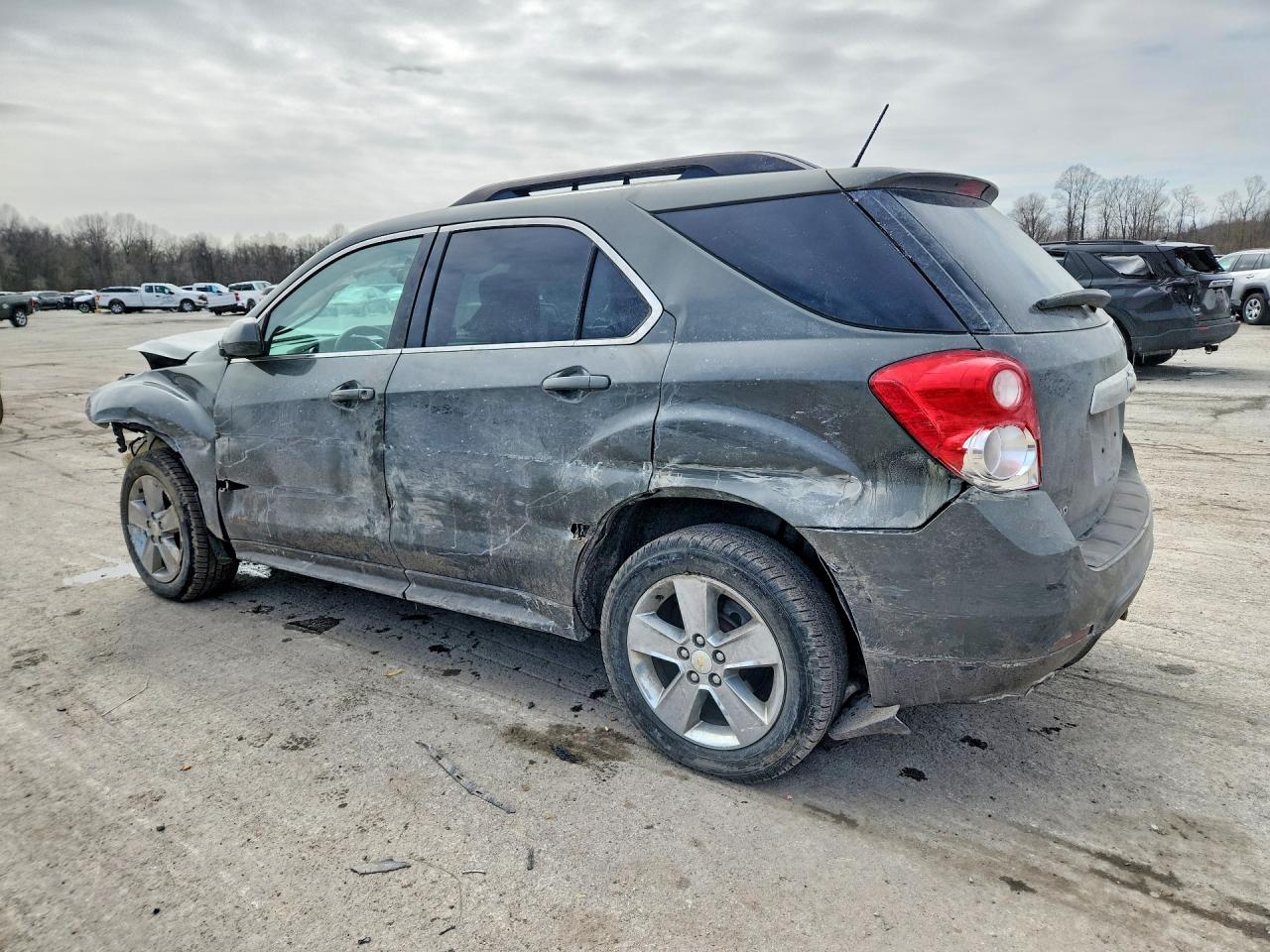 2013 CHEVROLET EQUINOX LT photo 2