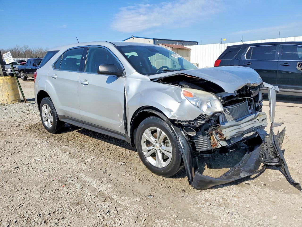 2014 CHEVROLET EQUINOX LS photo 4