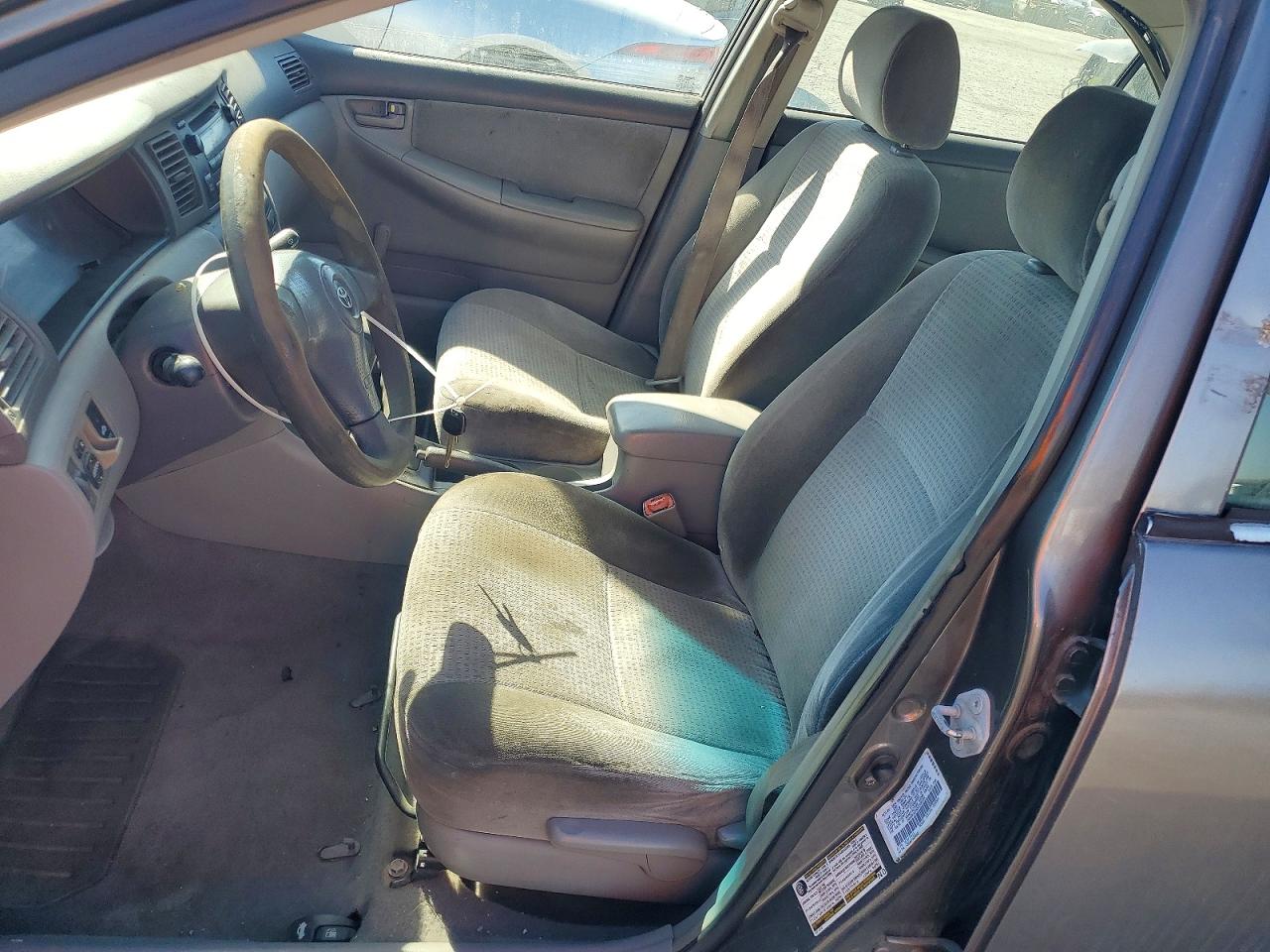 2005 TOYOTA COROLLA CE photo 13
