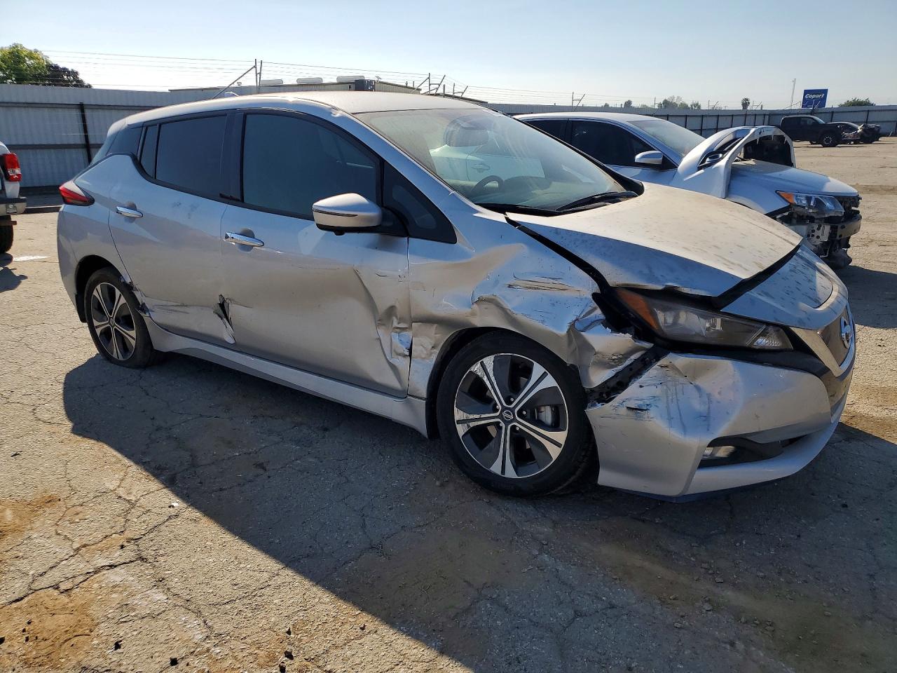 2022 NISSAN LEAF SL PLUS photo 4