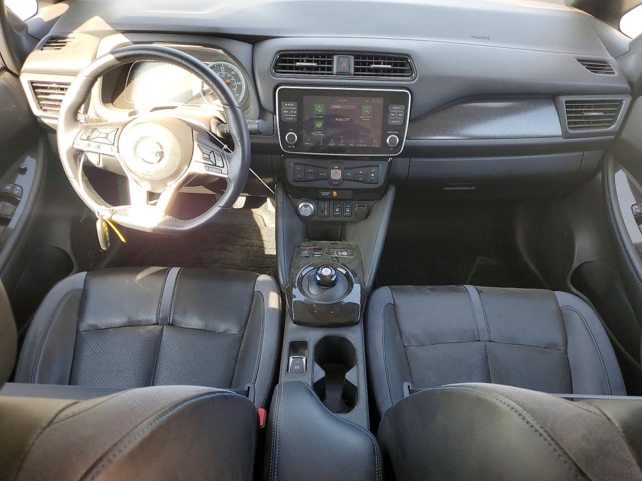 2022 NISSAN LEAF SL PLUS photo 8