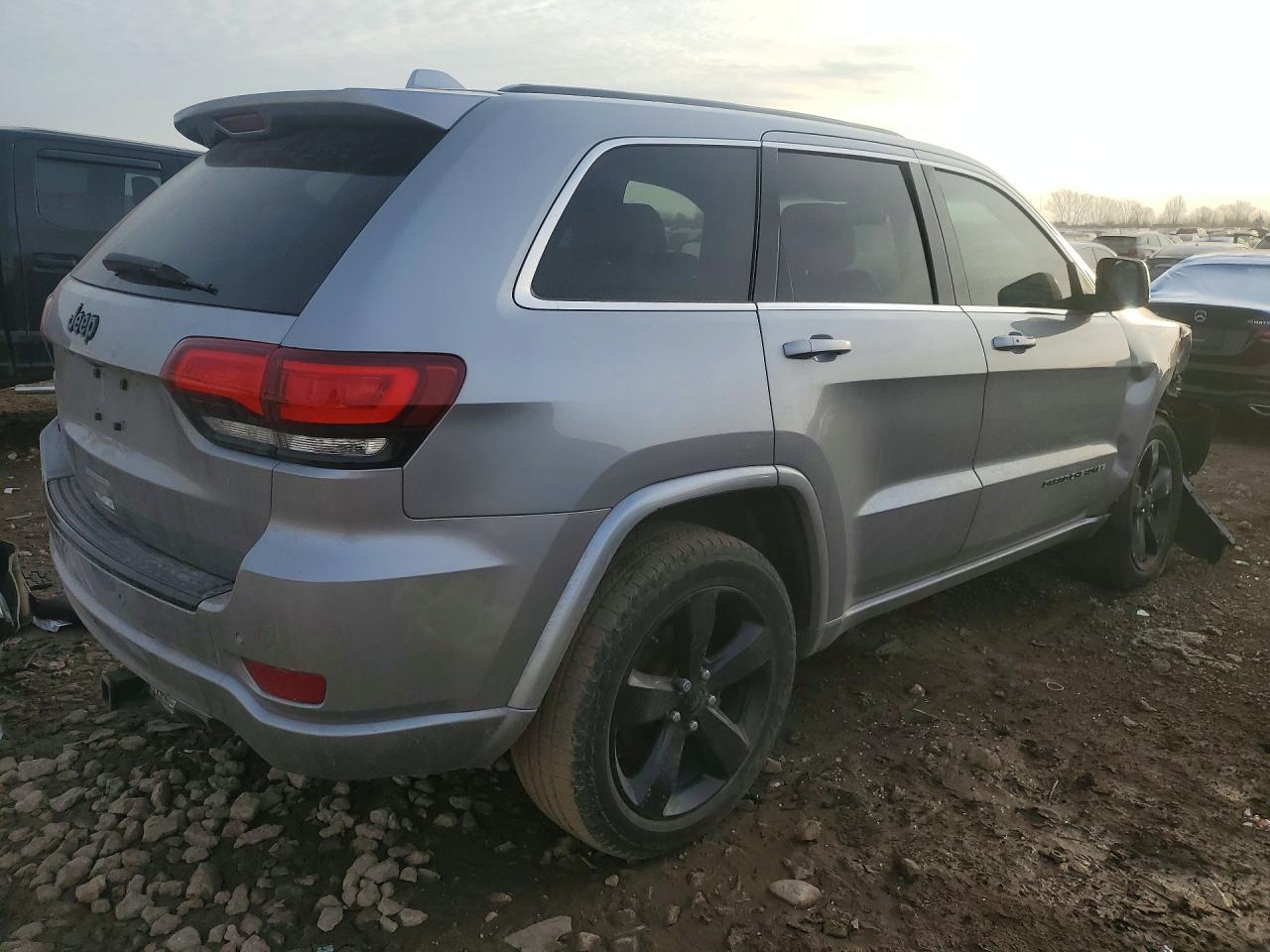 2015 JEEP GRAND CHEROKEE LAREDO photo 5
