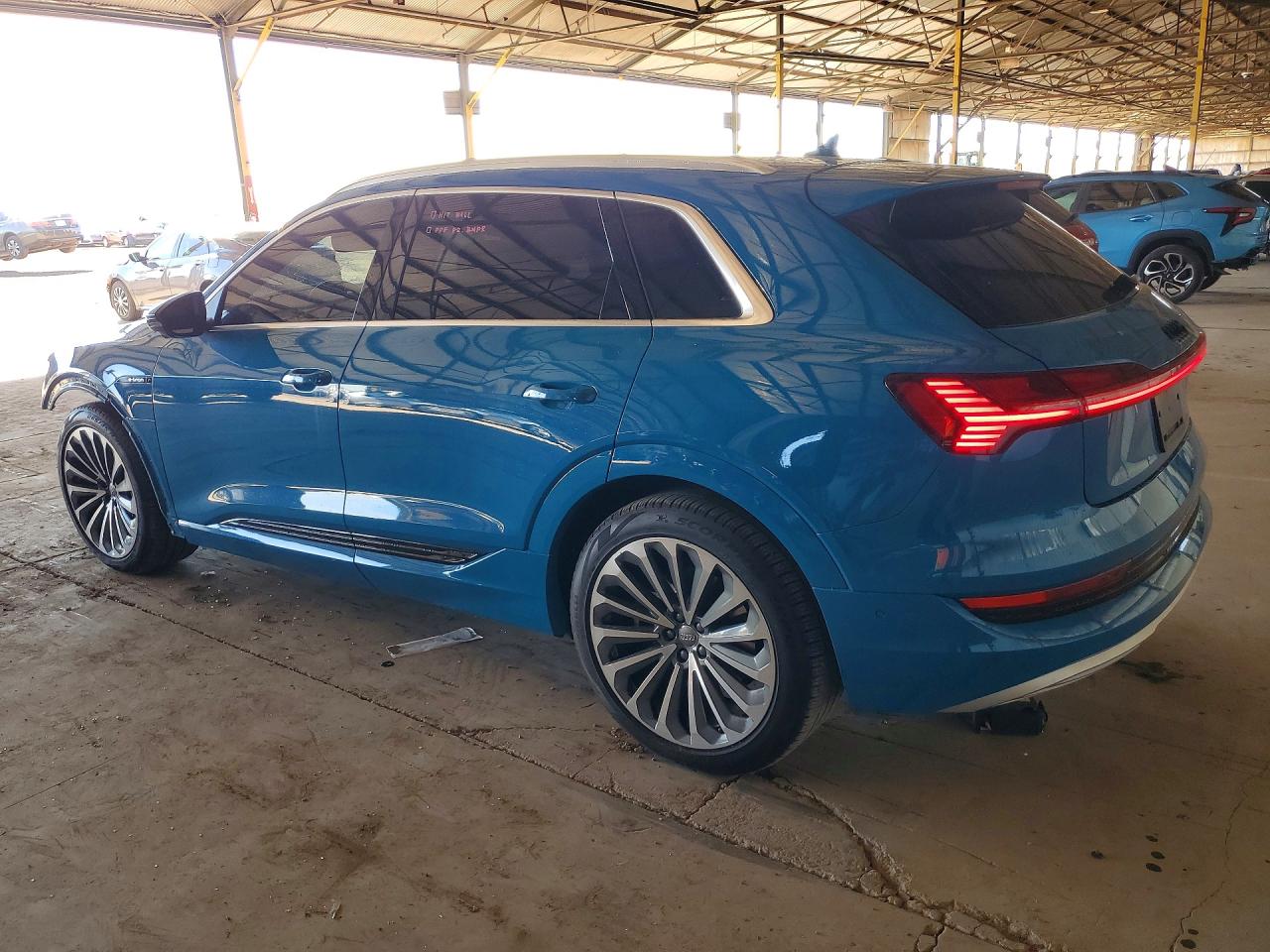 2019 AUDI E-TRON PRESTIGE photo 4