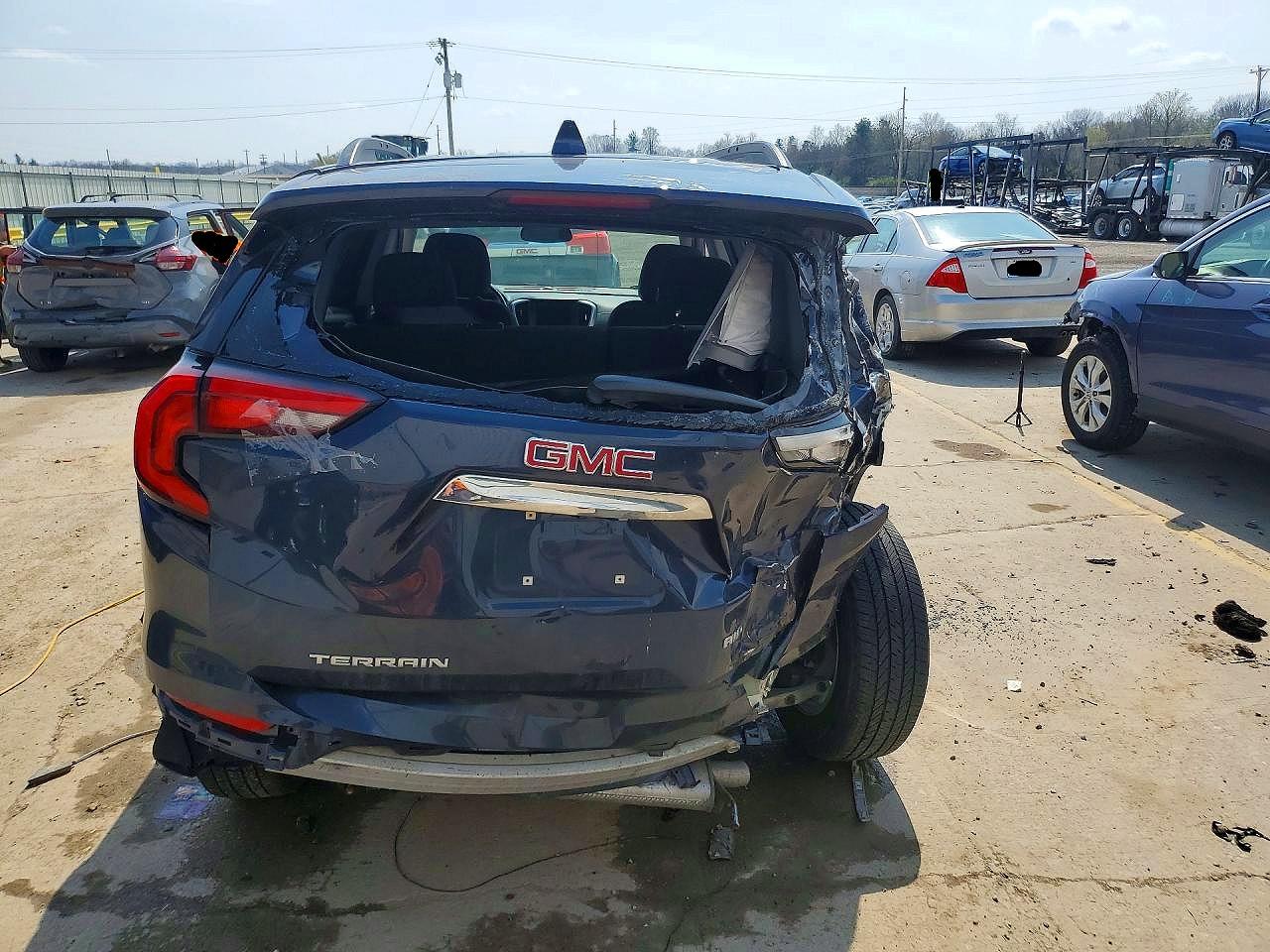 2018 GMC TERRAIN SLE photo 11