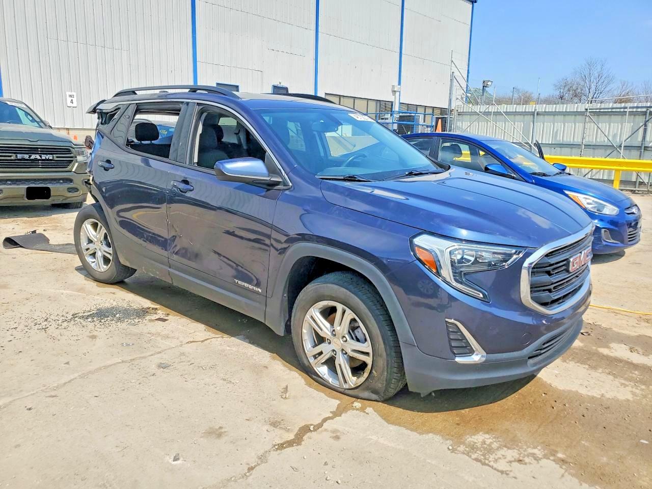 2018 GMC TERRAIN SLE photo 7