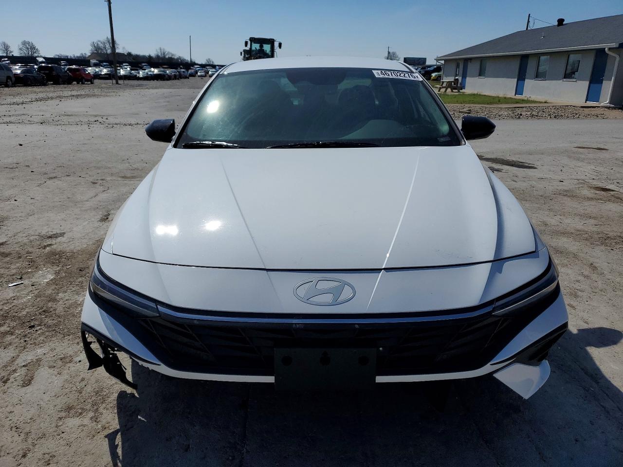 2025 HYUNDAI ELANTRA SEL SPORT photo 9