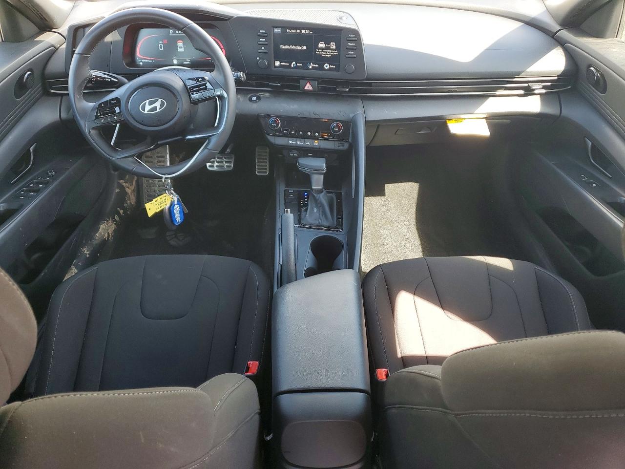 2025 HYUNDAI ELANTRA SEL SPORT photo 15