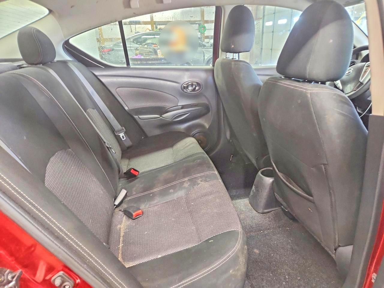 2018 NISSAN VERSA SV photo 19