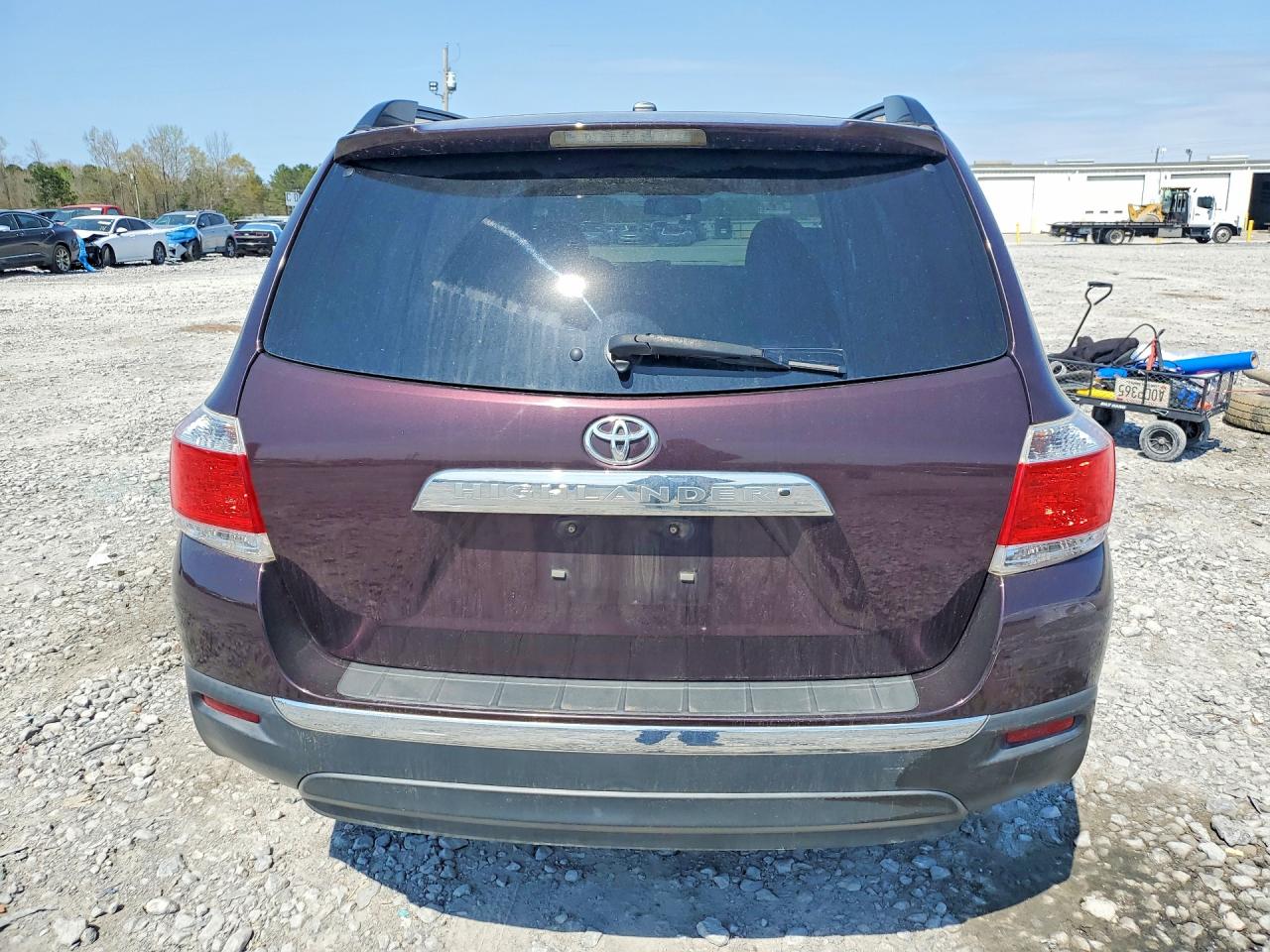 2012 TOYOTA HIGHLANDER SE photo 11