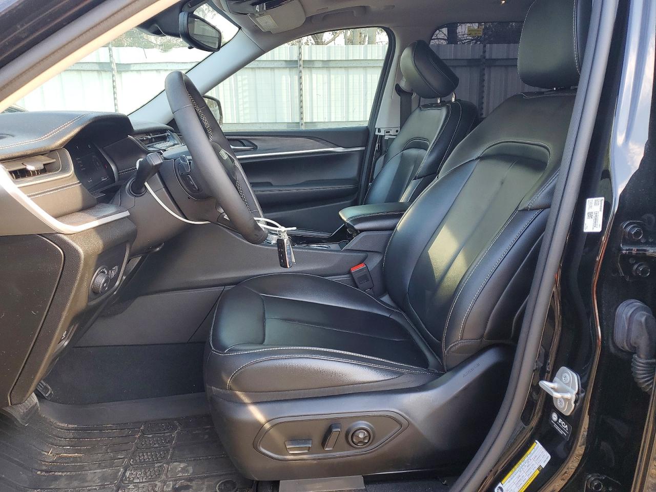 2023 JEEP GRAND CHEROKEE L LIMITED photo 13