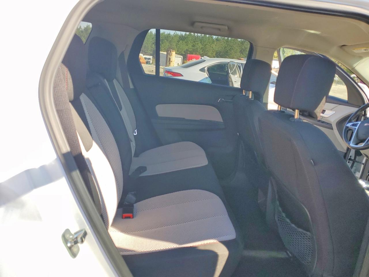 2011 GMC TERRAIN SLE photo 10