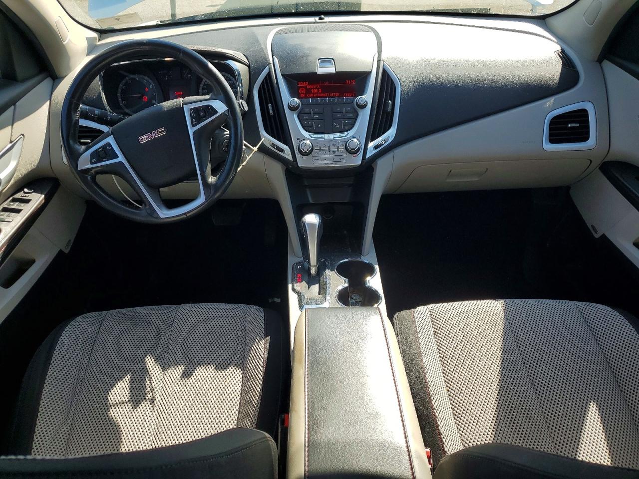 2011 GMC TERRAIN SLE photo 8