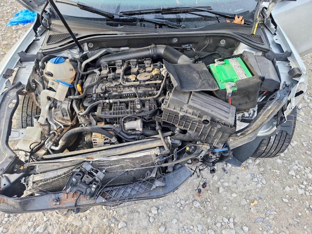 2017 VOLKSWAGEN PASSAT SE photo 31