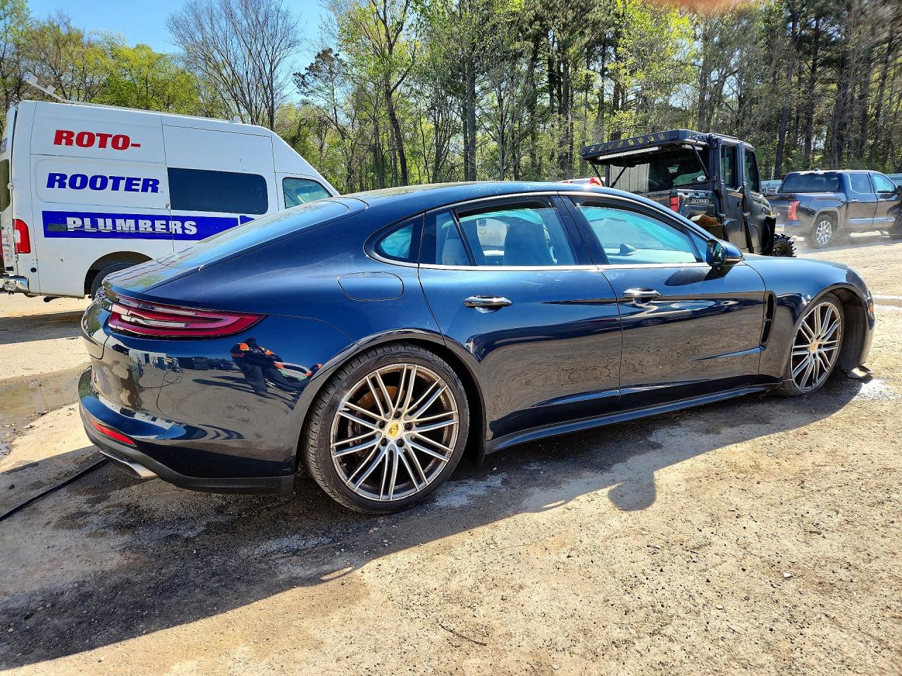 2017 PORSCHE PANAMERA 2 photo 7