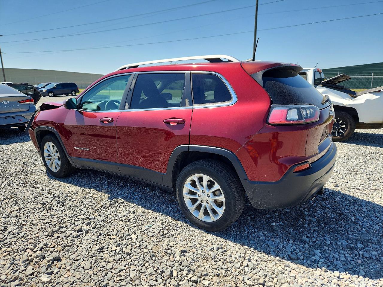 2019 JEEP CHEROKEE LATITUDE photo 4