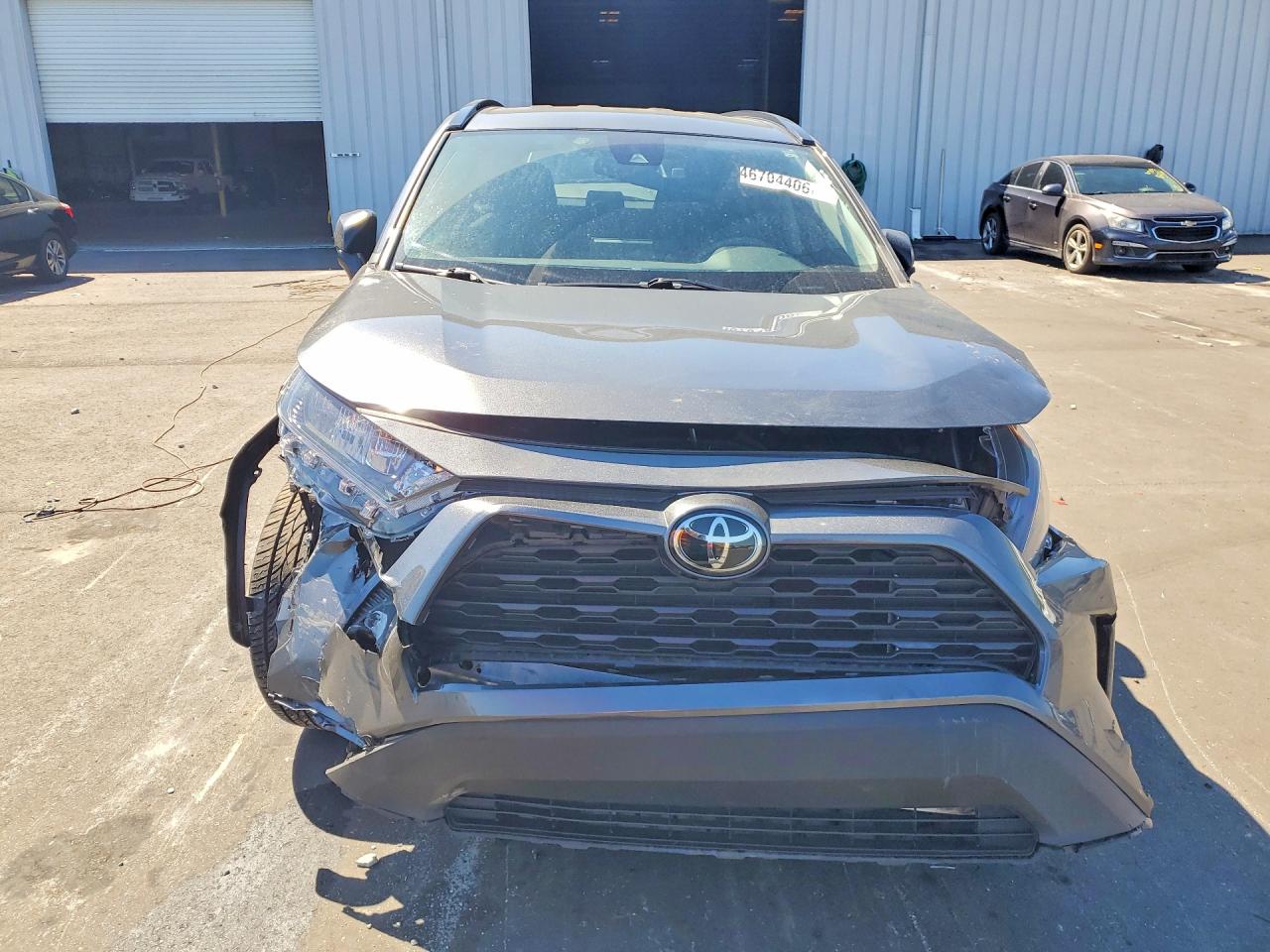 2019 TOYOTA RAV4 LE photo 9