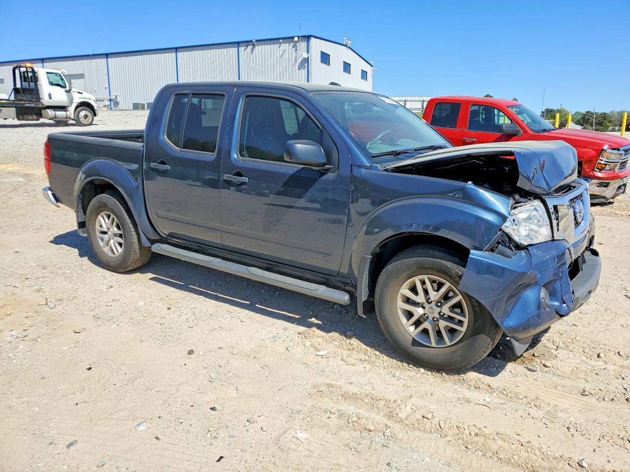 2018 NISSAN FRONTIER SV photo 4