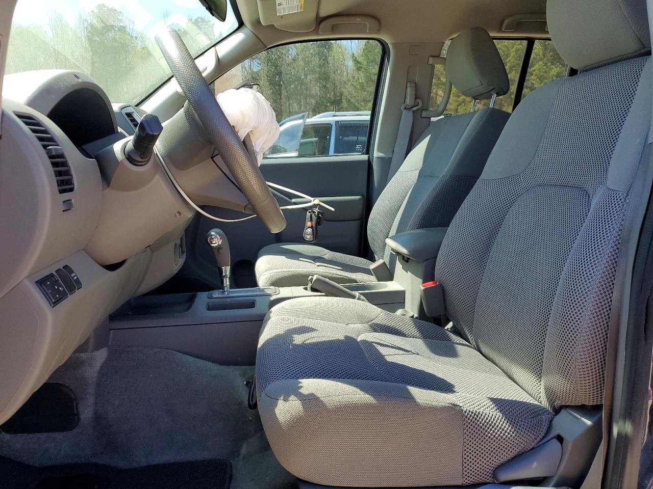2018 NISSAN FRONTIER SV photo 7