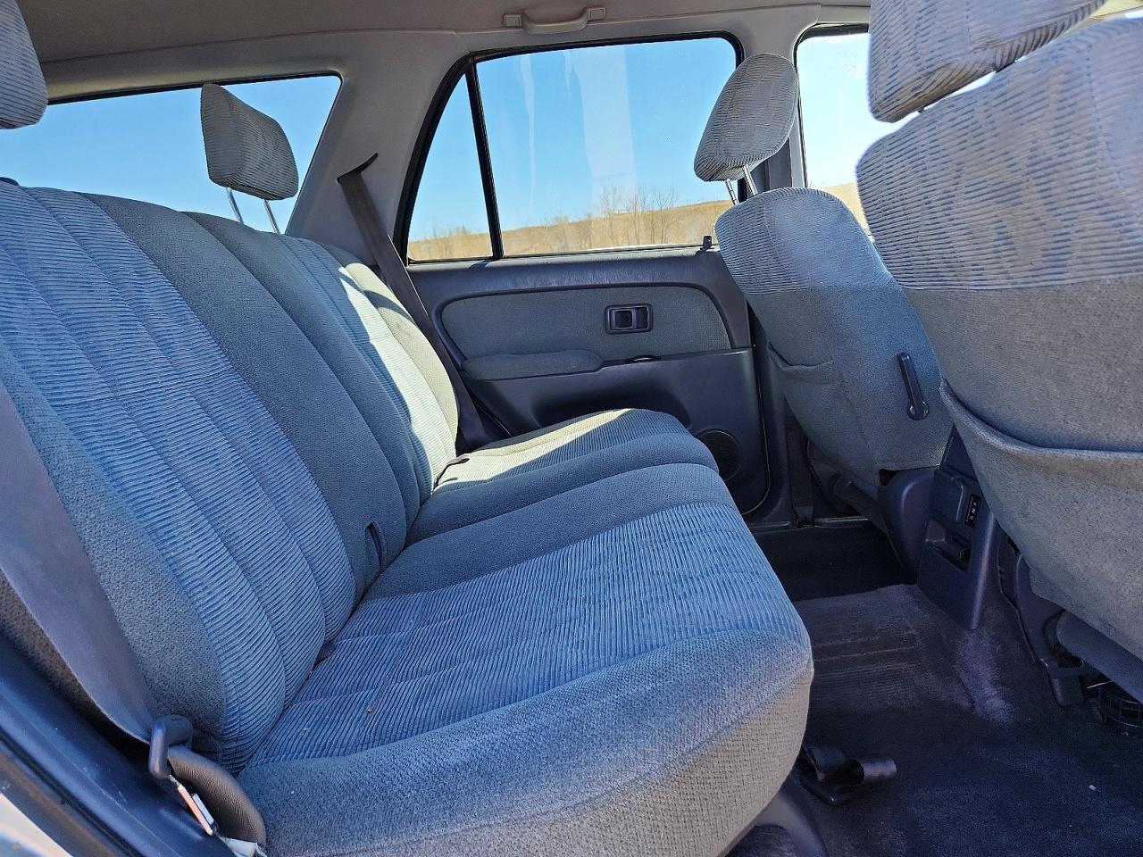 1999 TOYOTA 4RUNNER SR5 photo 21