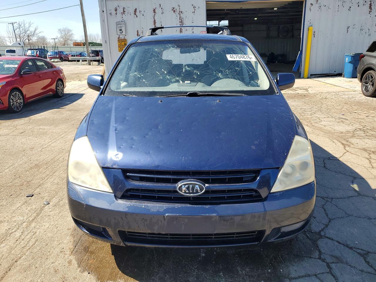 2008 KIA SEDONA LX photo 5