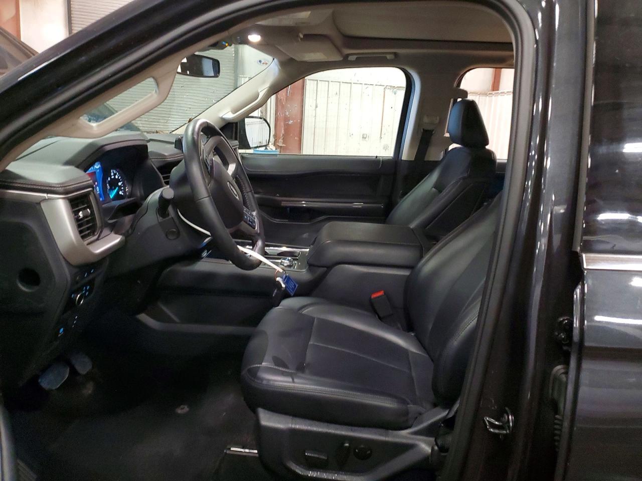 2024 FORD EXPEDITION MAX XLT photo 7
