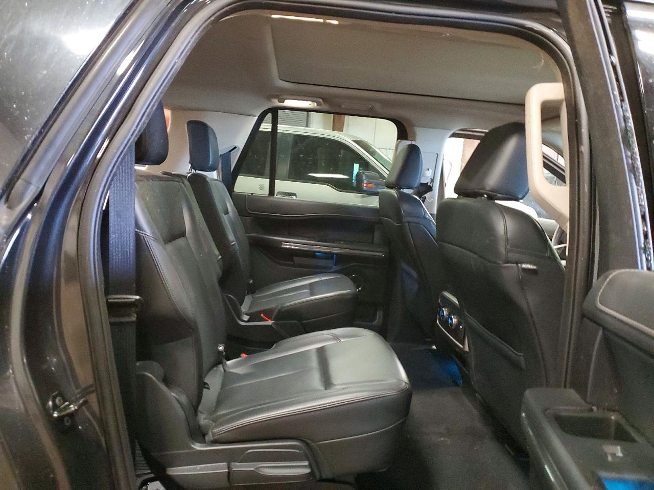 2024 FORD EXPEDITION MAX XLT photo 11